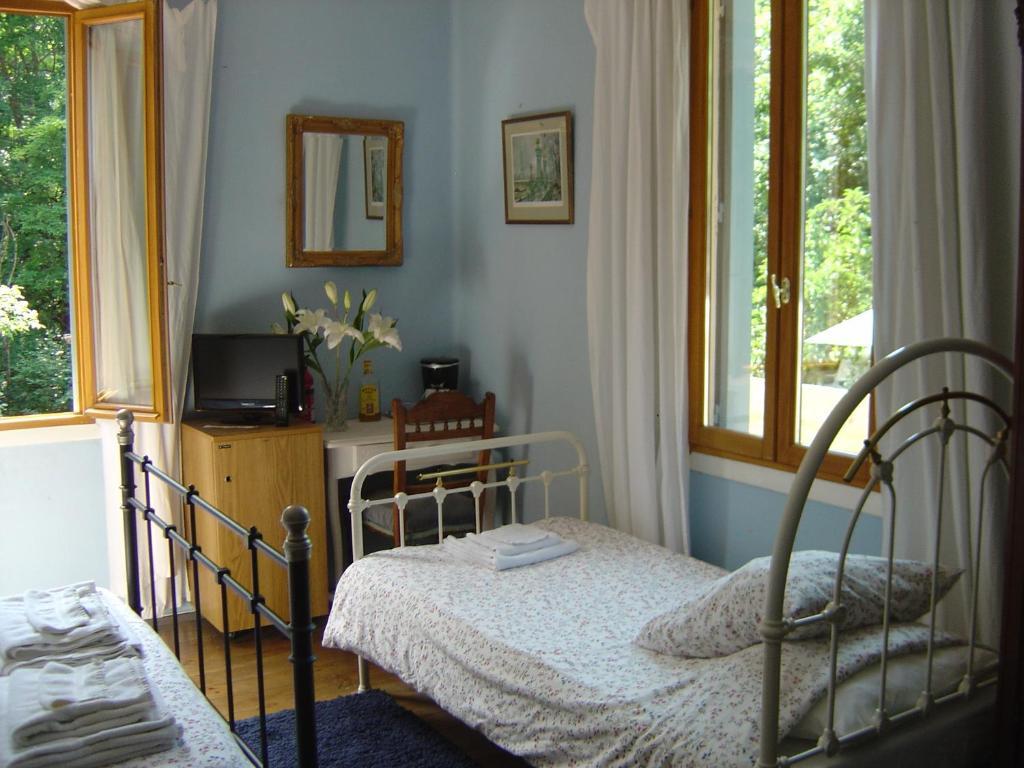 Aux Quatre Saisons Axat Bed and Breakfast Δωμάτιο φωτογραφία