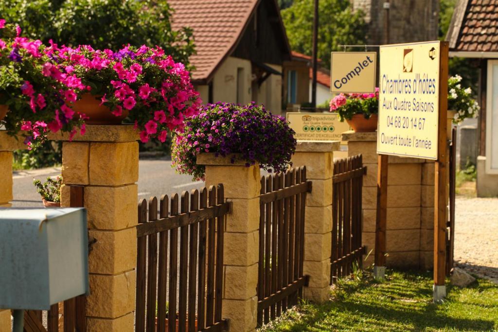 Aux Quatre Saisons Axat Bed and Breakfast Εξωτερικό φωτογραφία